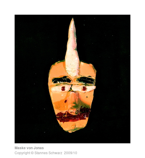Mask with horn made by a 6th class pupil
