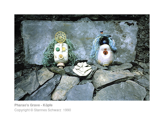 Pharao's Grave - Heads