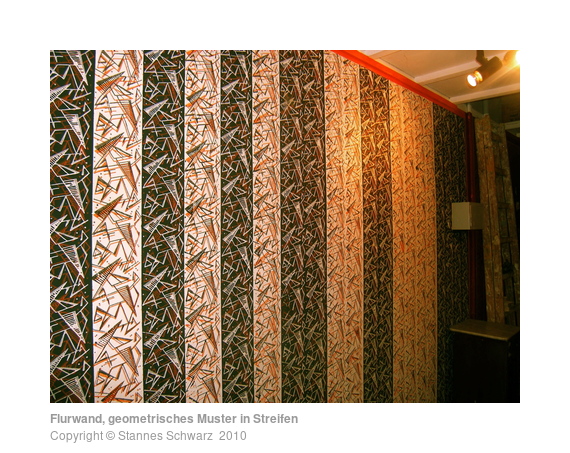 Emtry wall, geometric pattern